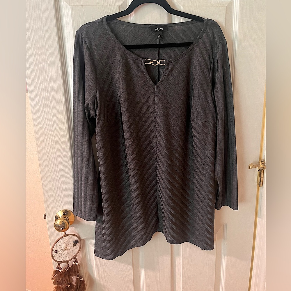 Woman’s blouse